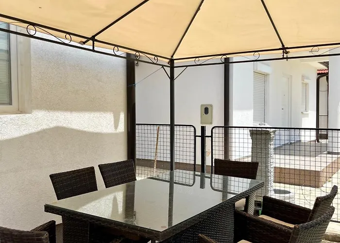 Hida Ile Apartments